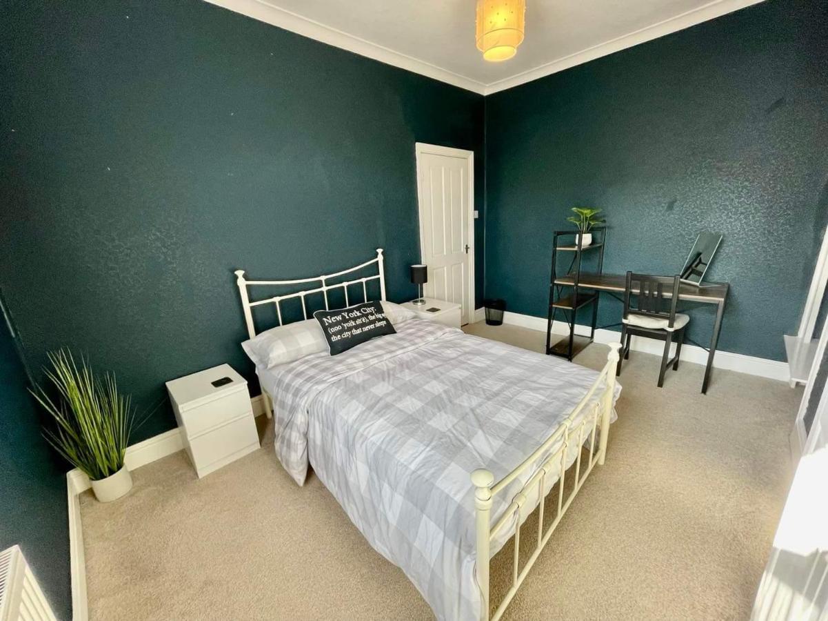 Spacious 3 Bedroom Retreat For Professionals Kingston upon Hull Exterior foto